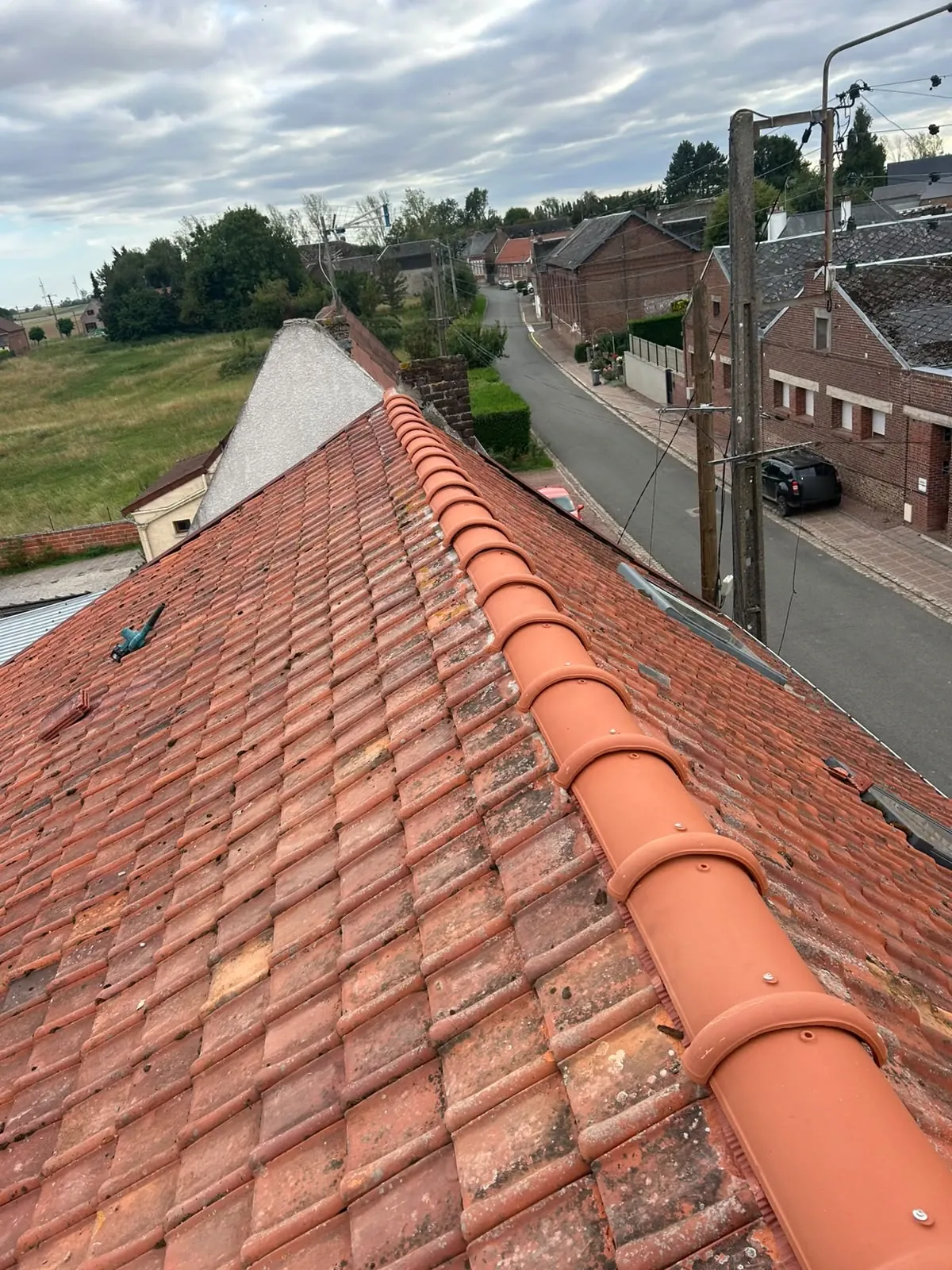 Faîtage ventilé neuf après travaux